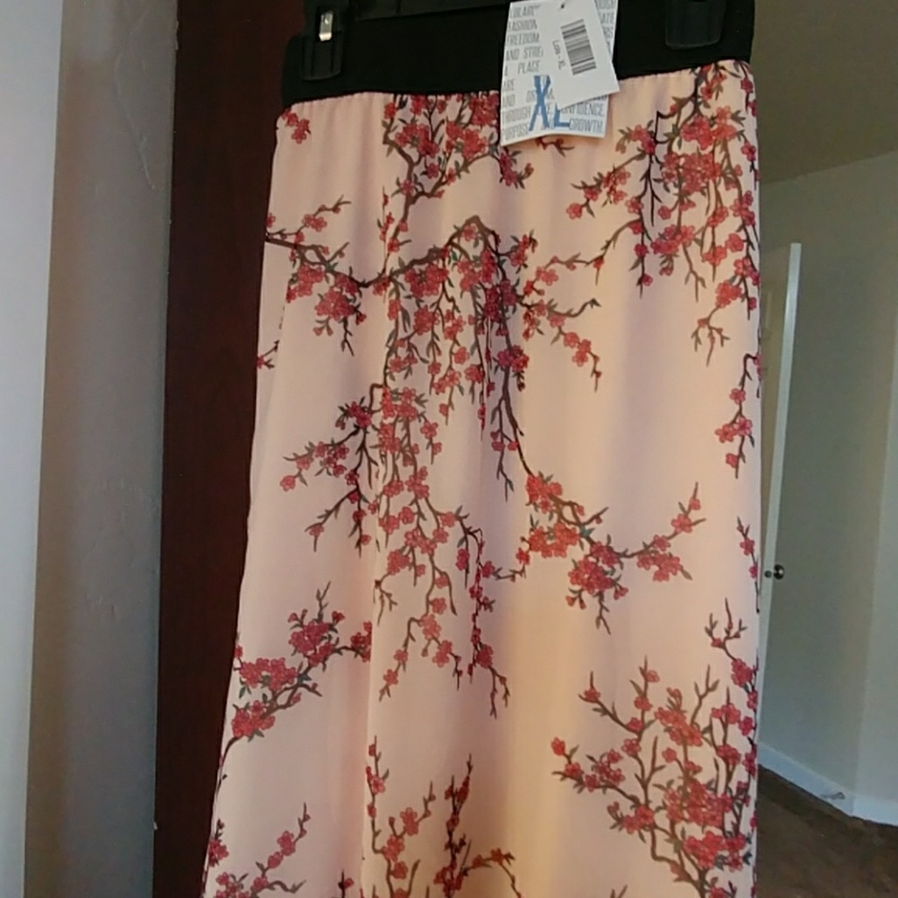 BNWT XL LuLaRoe LOLA
